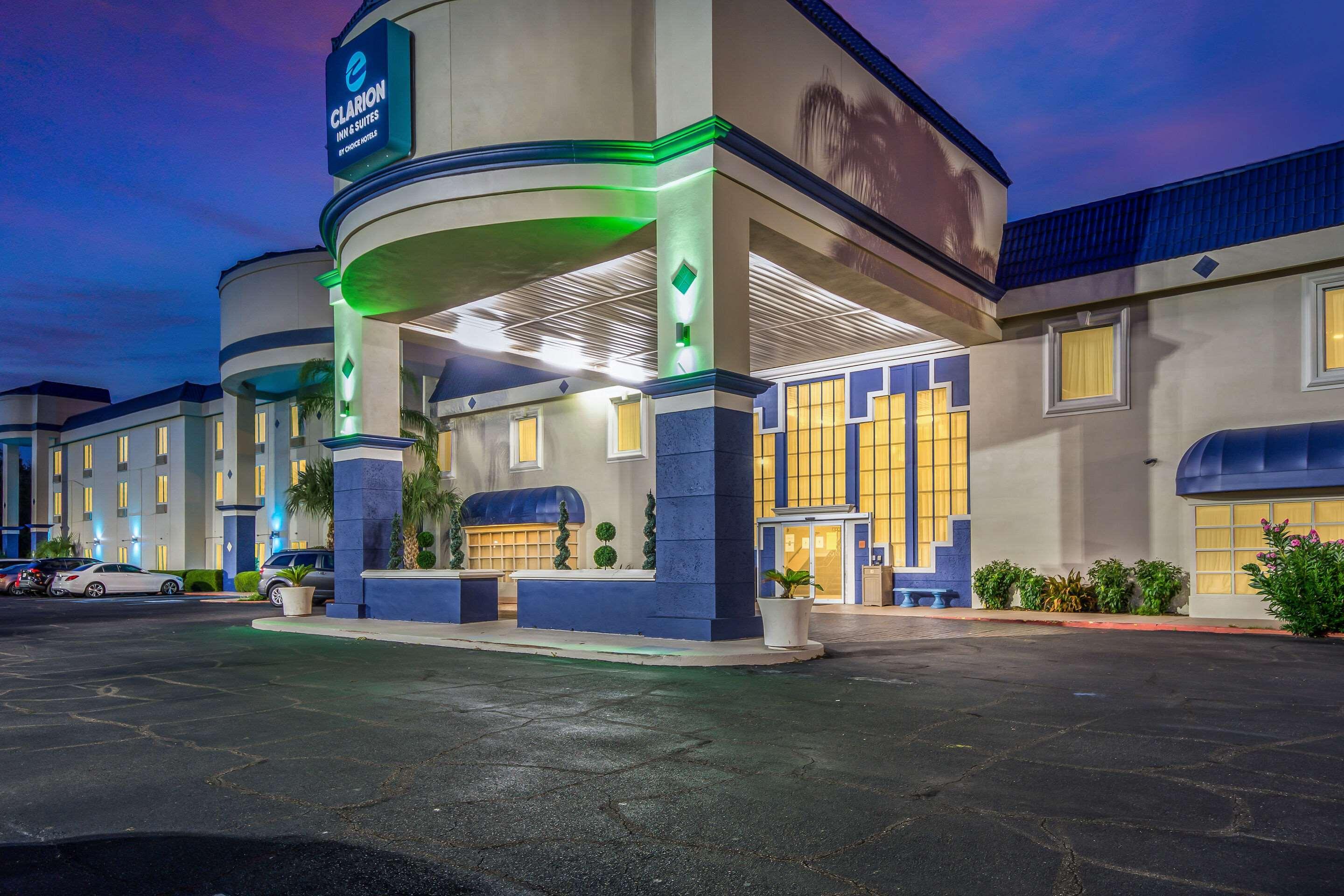 Clarion Inn & Suites Central Clearwater Beach Eksteriør bilde