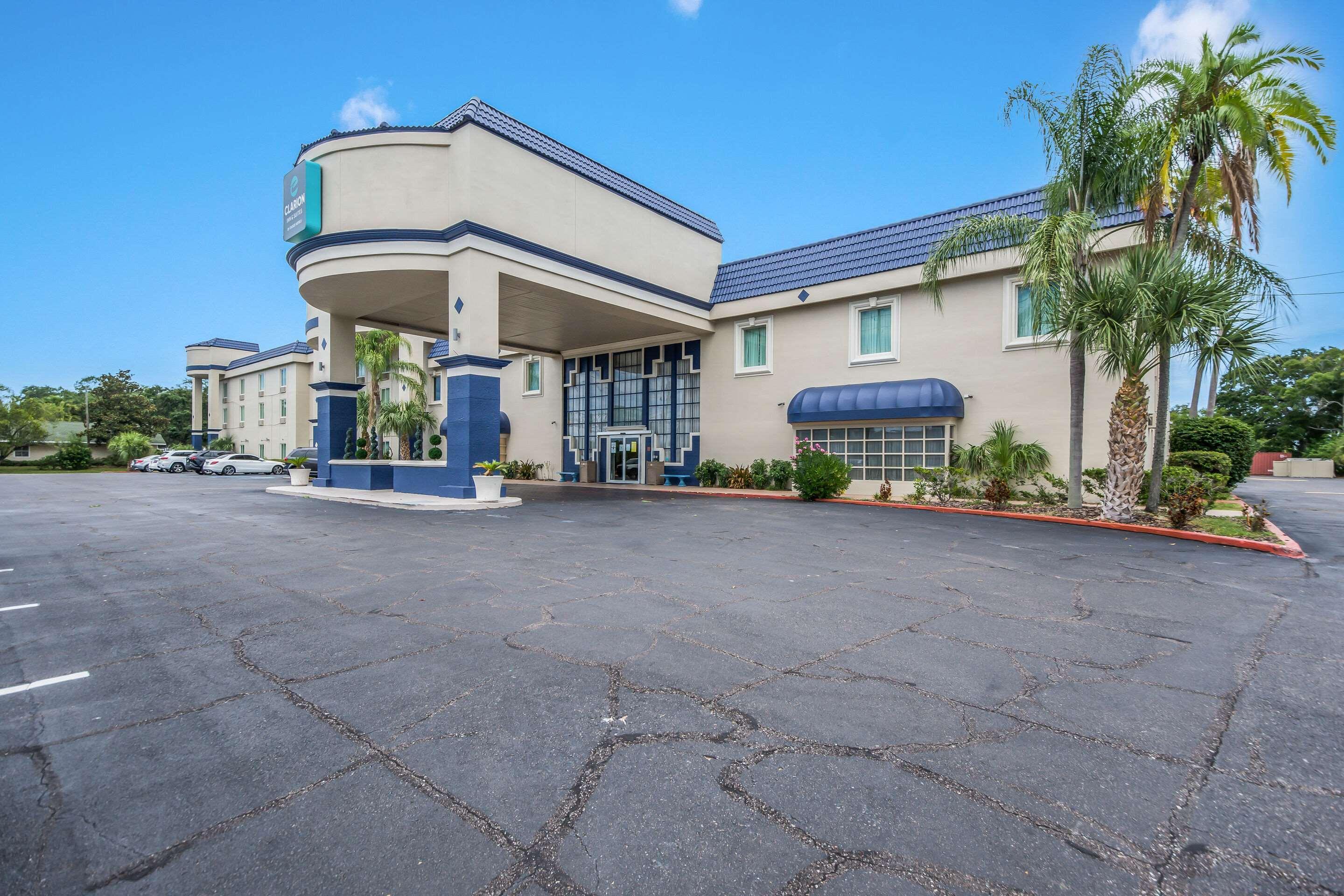 Clarion Inn & Suites Central Clearwater Beach Eksteriør bilde